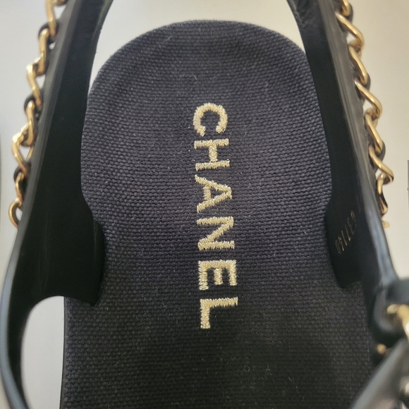 2021 collection sandals size 38. - Picture 8 of 8